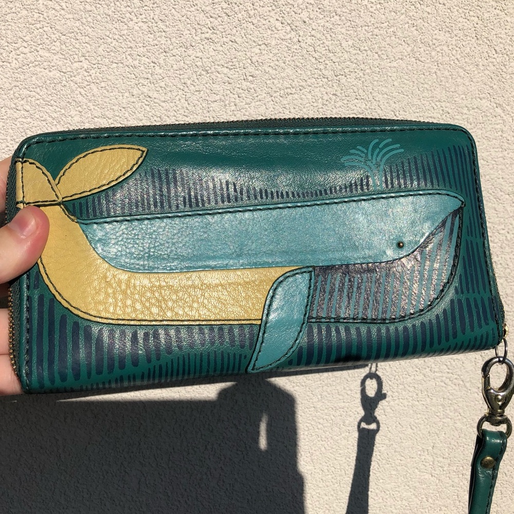 Whale FOSSIL clutch